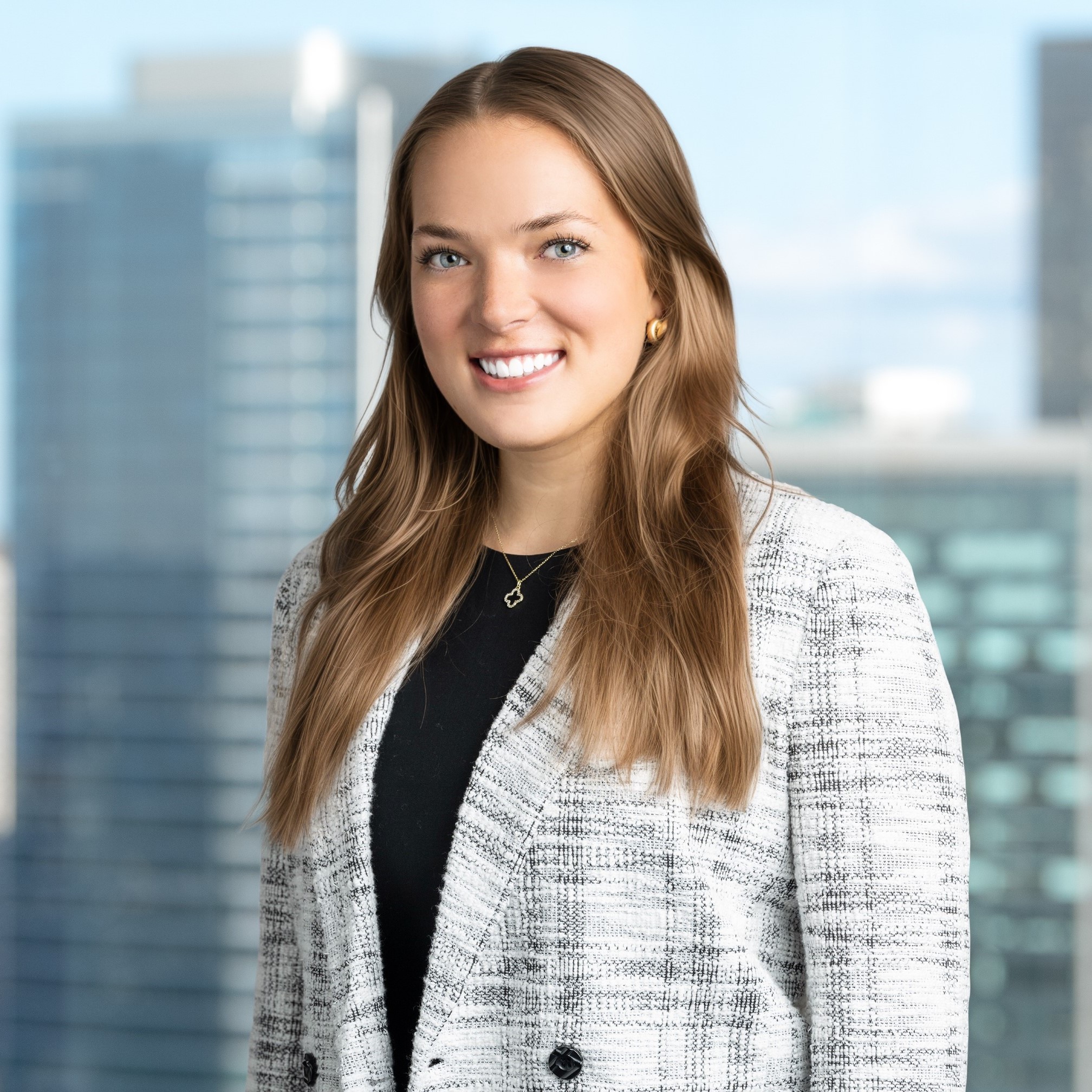 Sarah Hyndiuk Headshot