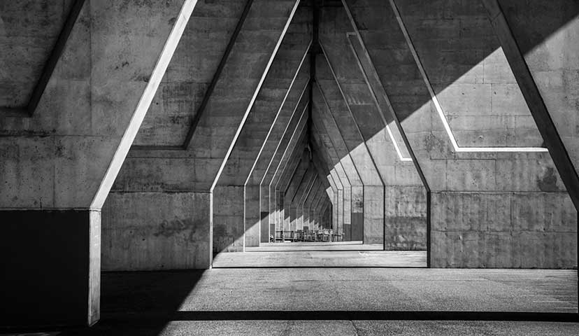 perspective view of geometric columns