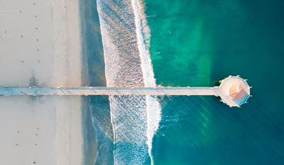An image of an pier.