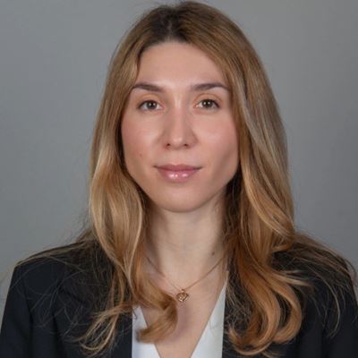 Katerina Karavioti Headshot