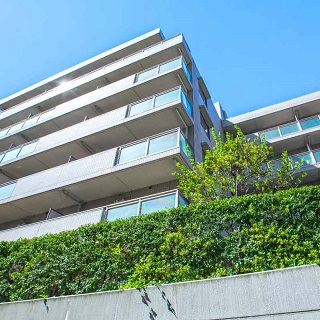 Apartment building