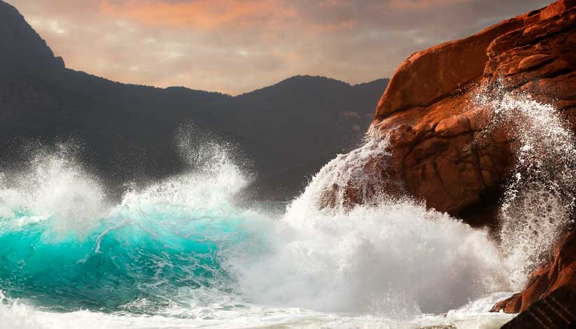 Waves crashing against rocks