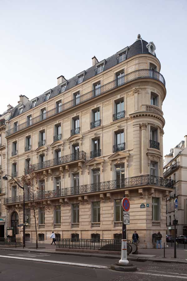 69 Avenue Franklin Roosevelt Property portfolio Nuveen Institutional