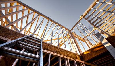 Costruzione del telaio di una casa