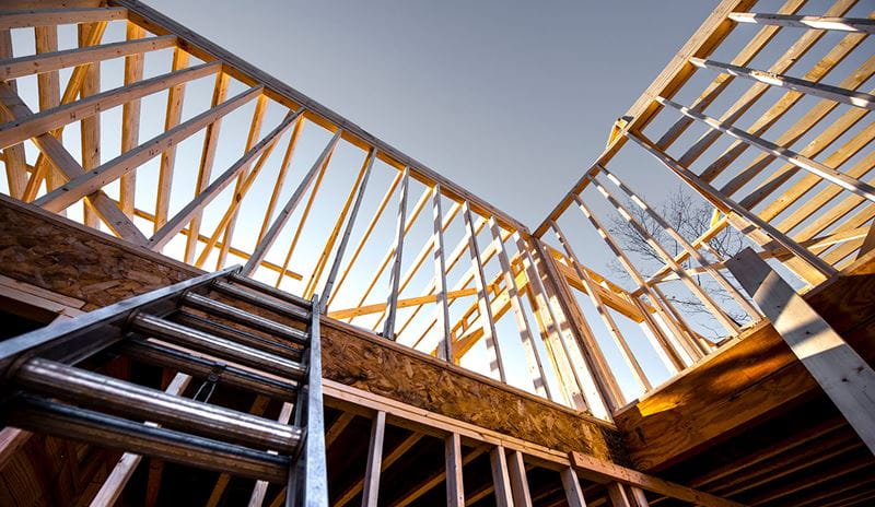 Costruzione del telaio di una casa