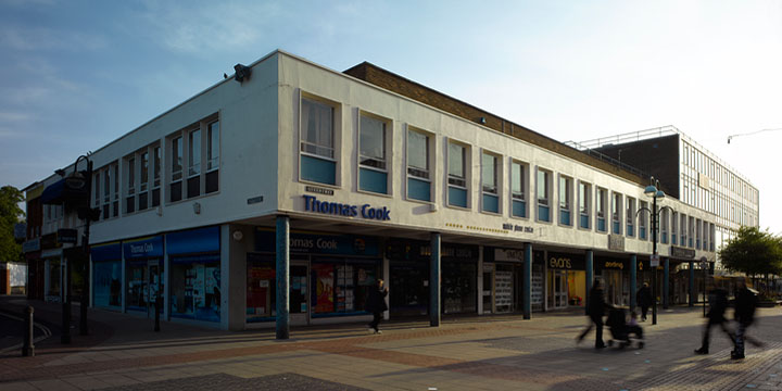 12- 18 Queens way
