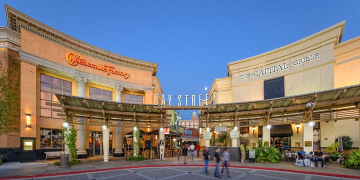 International Plaza